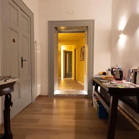 O' Panar Al Duomo 4* ナポリ